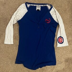 Chicago Cubs Blue and White Shirt